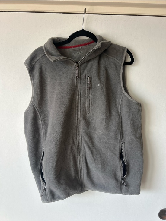 L.L. Bean Other - L.L. Bean Men's Gray Fleece Vest with Zip Pockets
